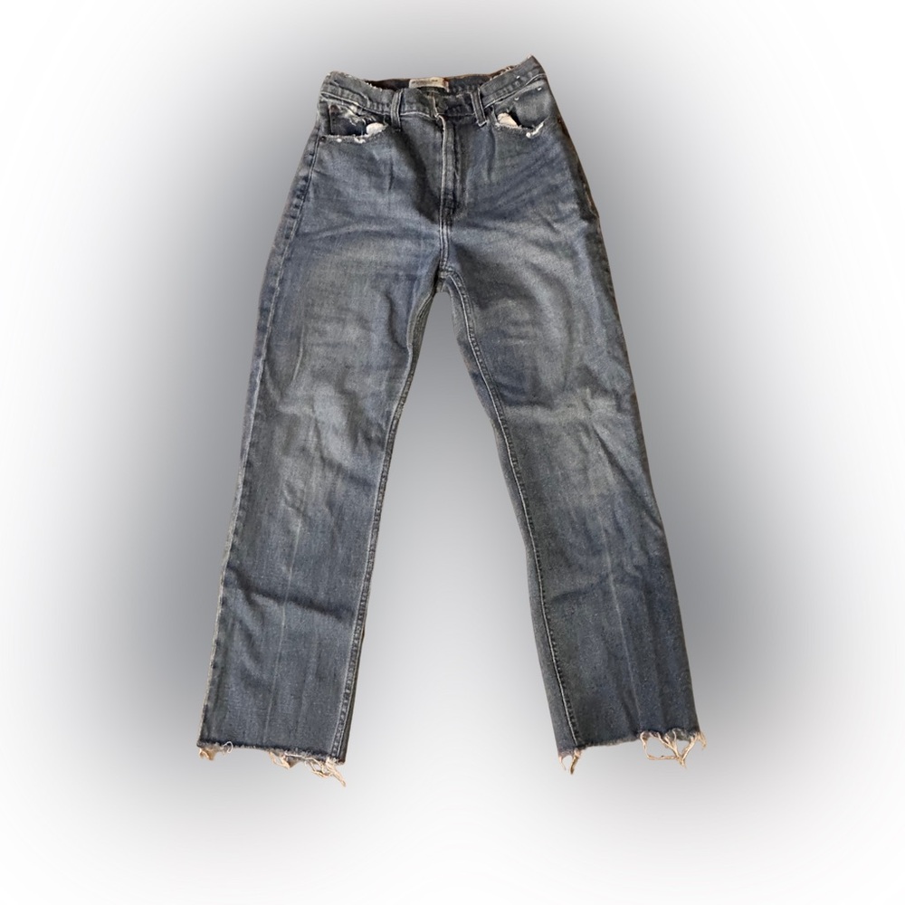 Abercrombie the ankle straight ultra high rise jeans. Size 27 / 4 regular.